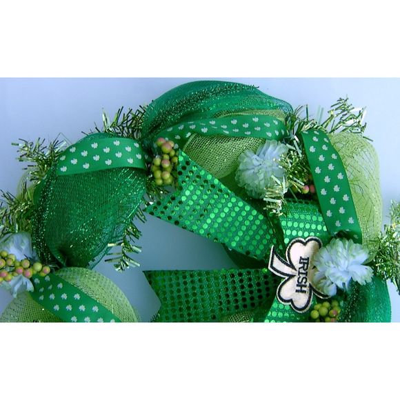 St Patricks Day Wreath Deco Mesh Shamrock Carnations Shades of Green Gold Irish - Picture 6 of 9